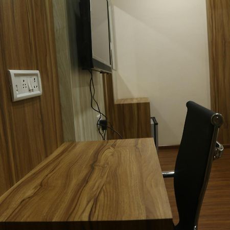 Hotel Himalaya Agartala Bagian luar foto