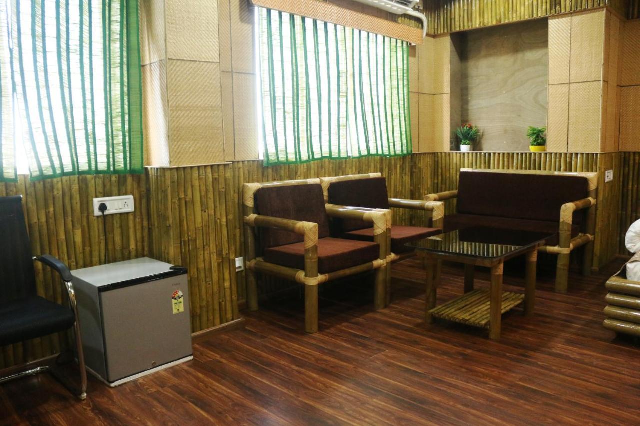 Hotel Himalaya Agartala Bagian luar foto