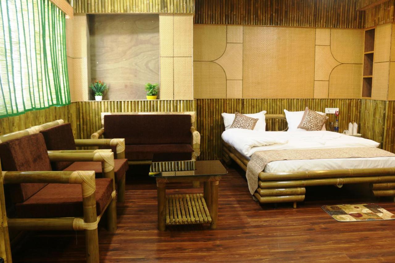 Hotel Himalaya Agartala Bagian luar foto